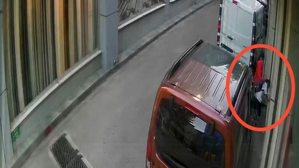 Kan donduran akran zorbalığı: 10 yaşındaki çocuğa acımasız saldırı